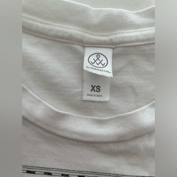 🍁Alternative Seattle Tourist White T-Shirt Size XS - Picture 6 of 9